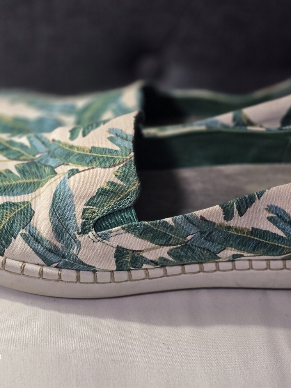 Clarks Cloudsteppers Womens Canvas Slip-on Shoes Palm Leave Step Glow Jade Sz 10 - Picture 7 of 12
